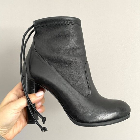 Stuart Weitzman Black Glove Tie-Back Ankle Boots - 5.5, made in Spain 🇪🇸 - Picture 5 of 14